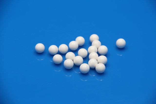 Alumina ceramic balls